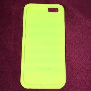 PINK Victoria's Secret Accessories - VS Pink iPhone 6/6s Silicon Cell Phone Case PINK Victoria's Secret Accessories - VS Pink iPhone 6/6s Silicon Cell Phone Case